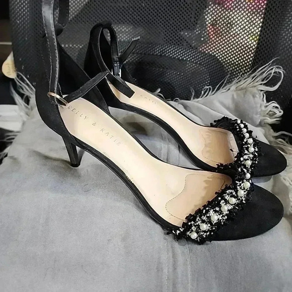 Kelly & Katie Heels. Size 10 - Picture 3 of 11